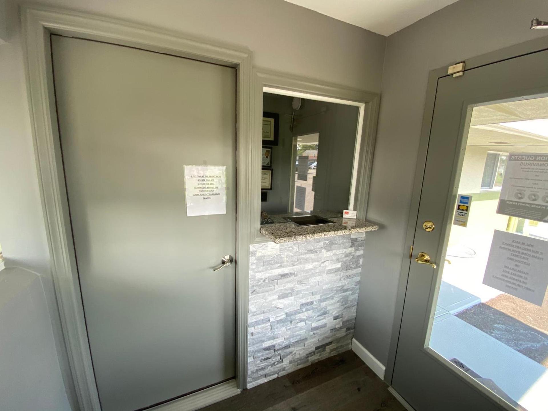 Red Carpet Inn & Suites Wrightstown photo 60