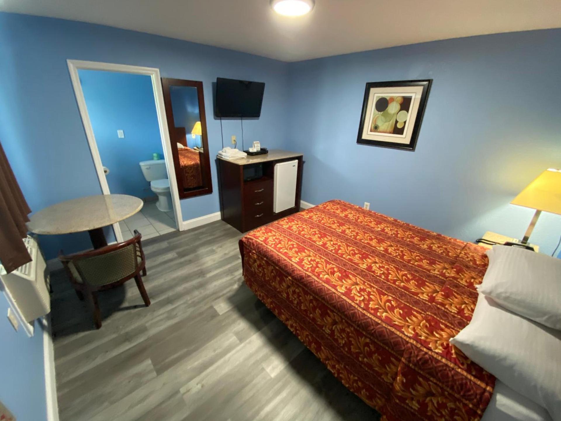 Red Carpet Inn & Suites Wrightstown photo 56