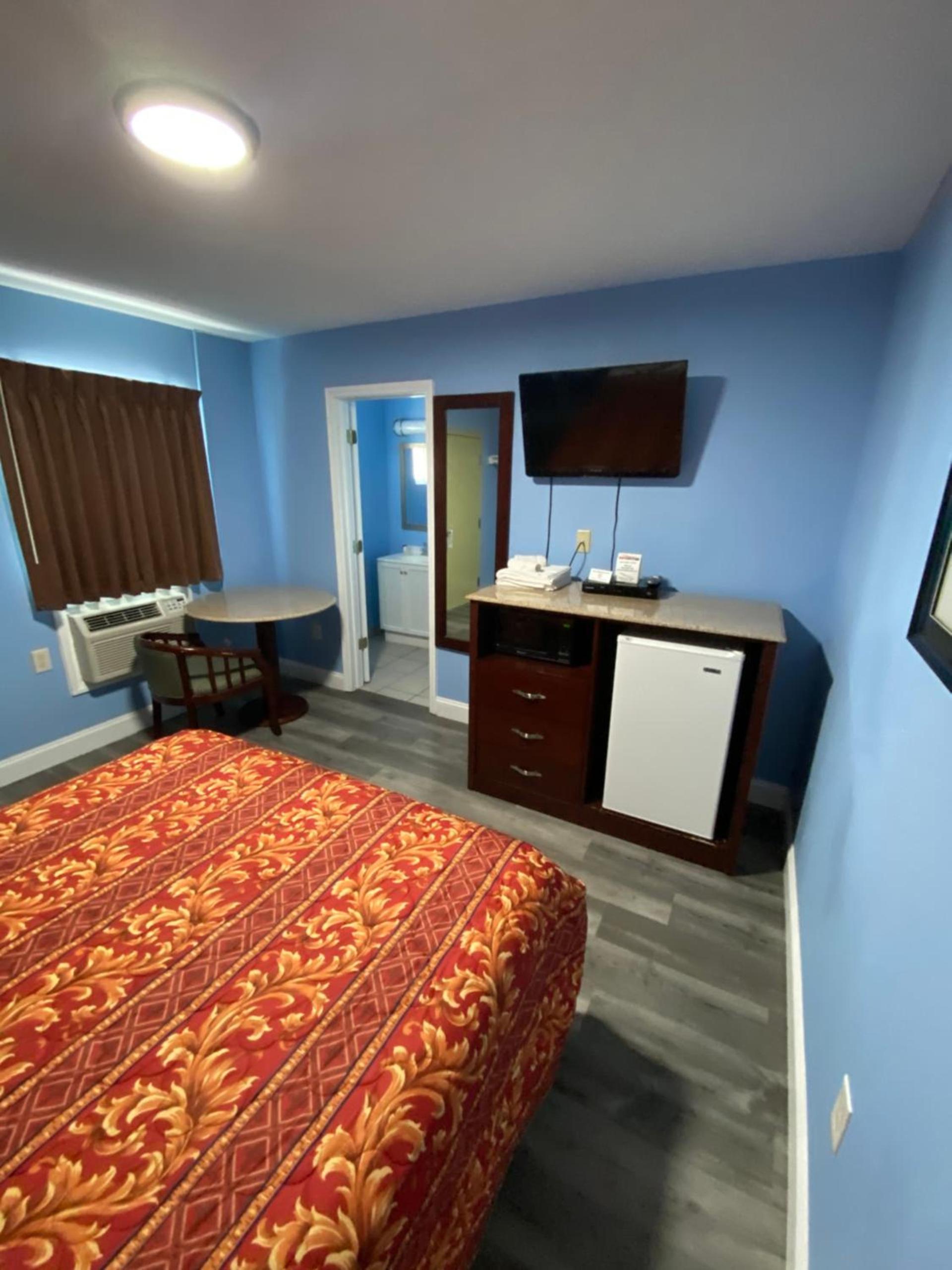 Red Carpet Inn & Suites Wrightstown photo 50