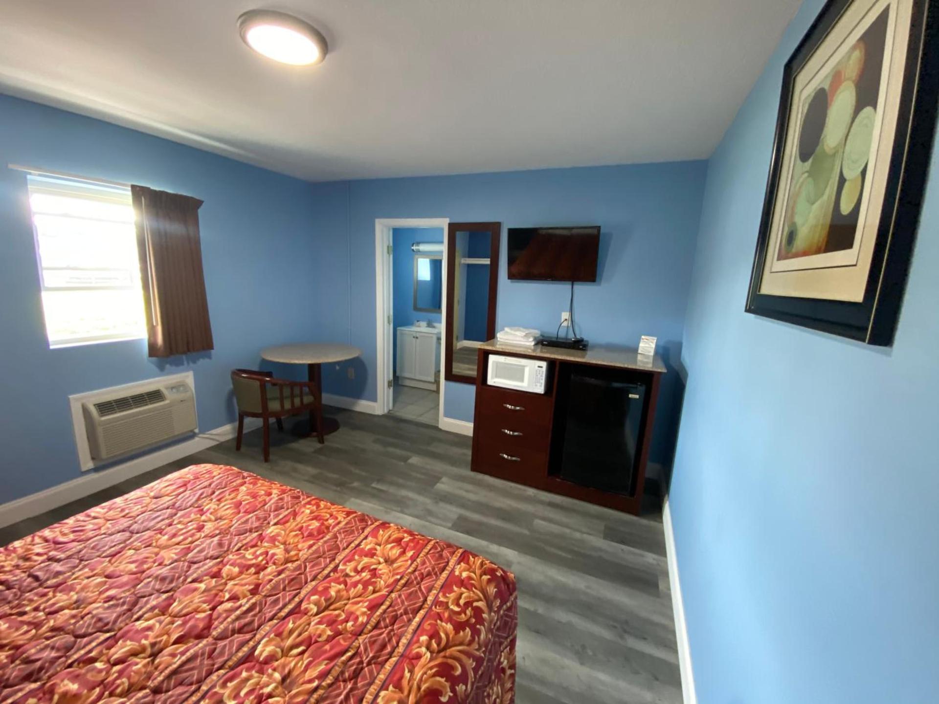 Red Carpet Inn & Suites Wrightstown photo 53
