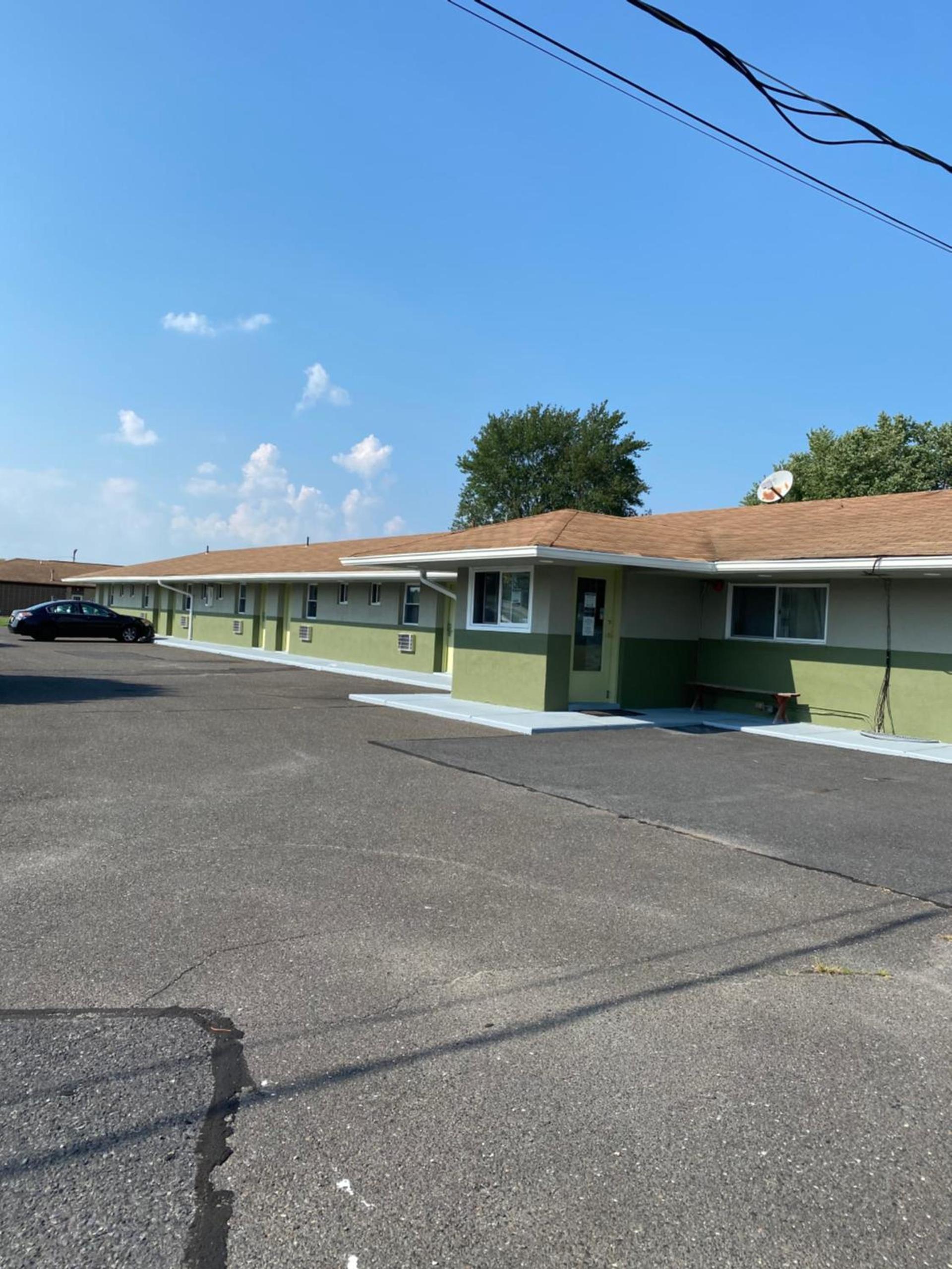 Red Carpet Inn & Suites Wrightstown photo 38