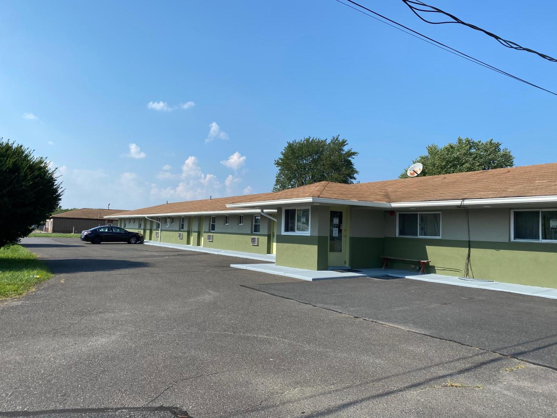 Red Carpet Inn & Suites Wrightstown photo 35