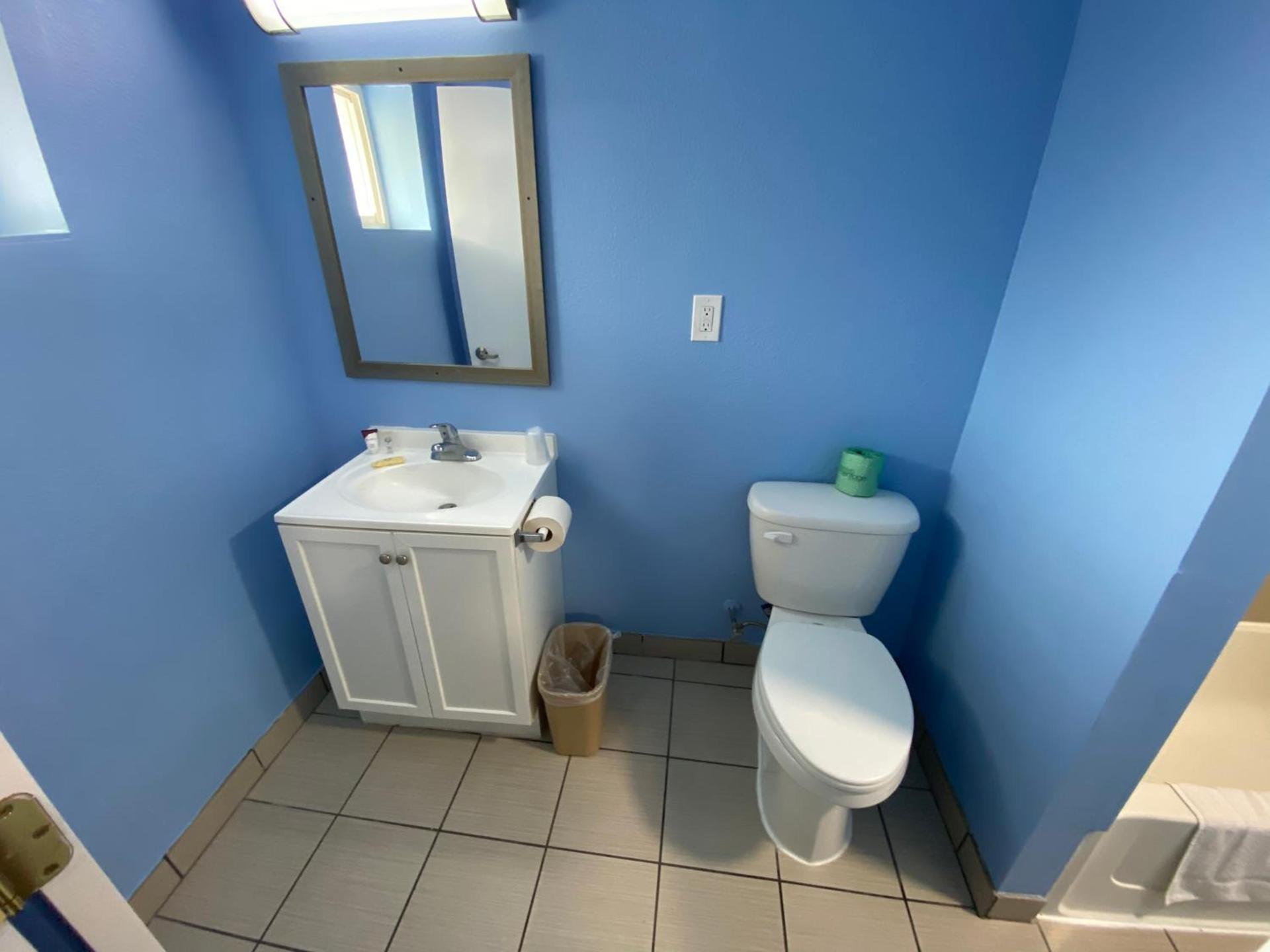 Red Carpet Inn & Suites Wrightstown photo 30