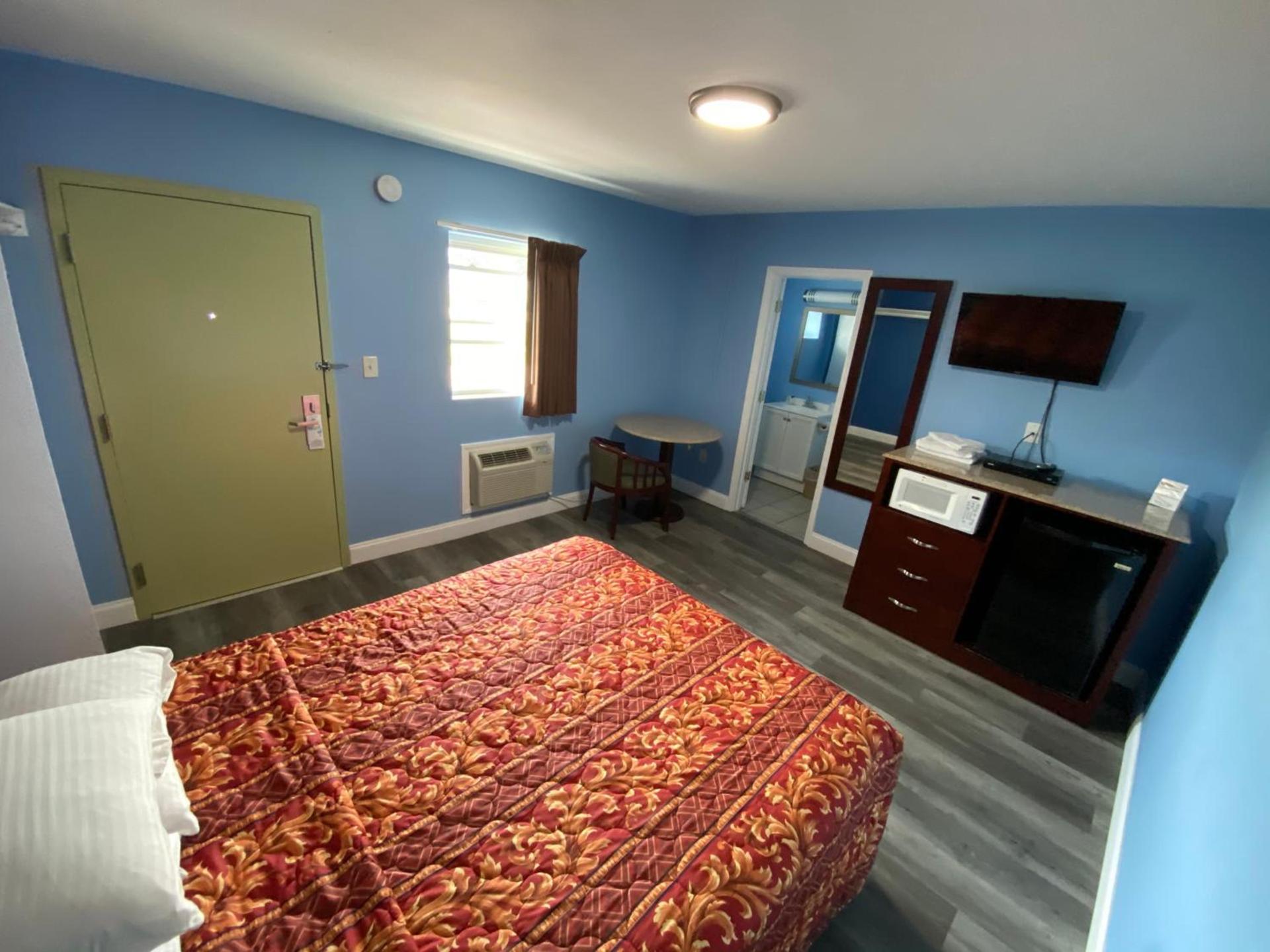 Red Carpet Inn & Suites Wrightstown photo 27
