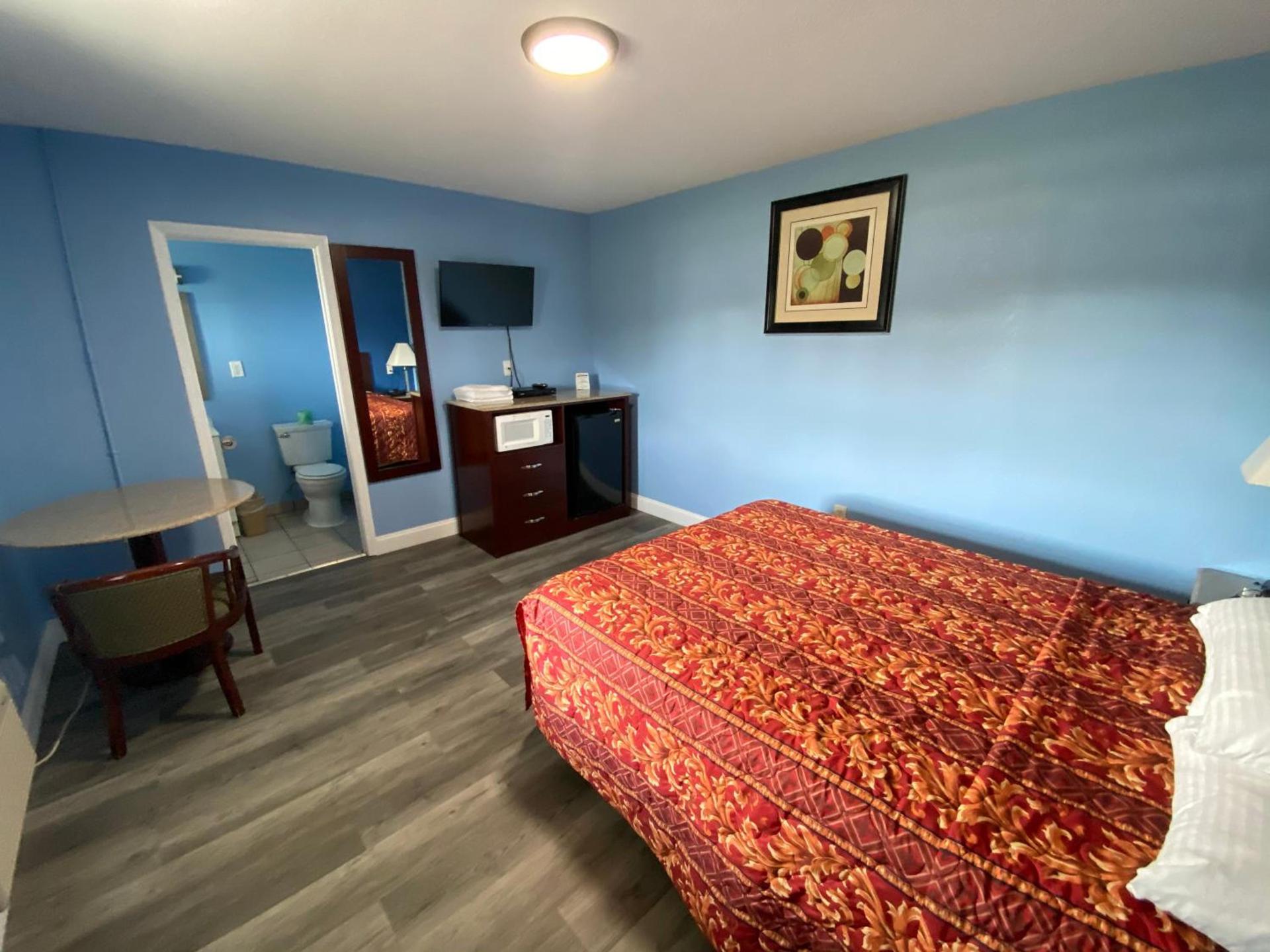 Red Carpet Inn & Suites Wrightstown photo 24
