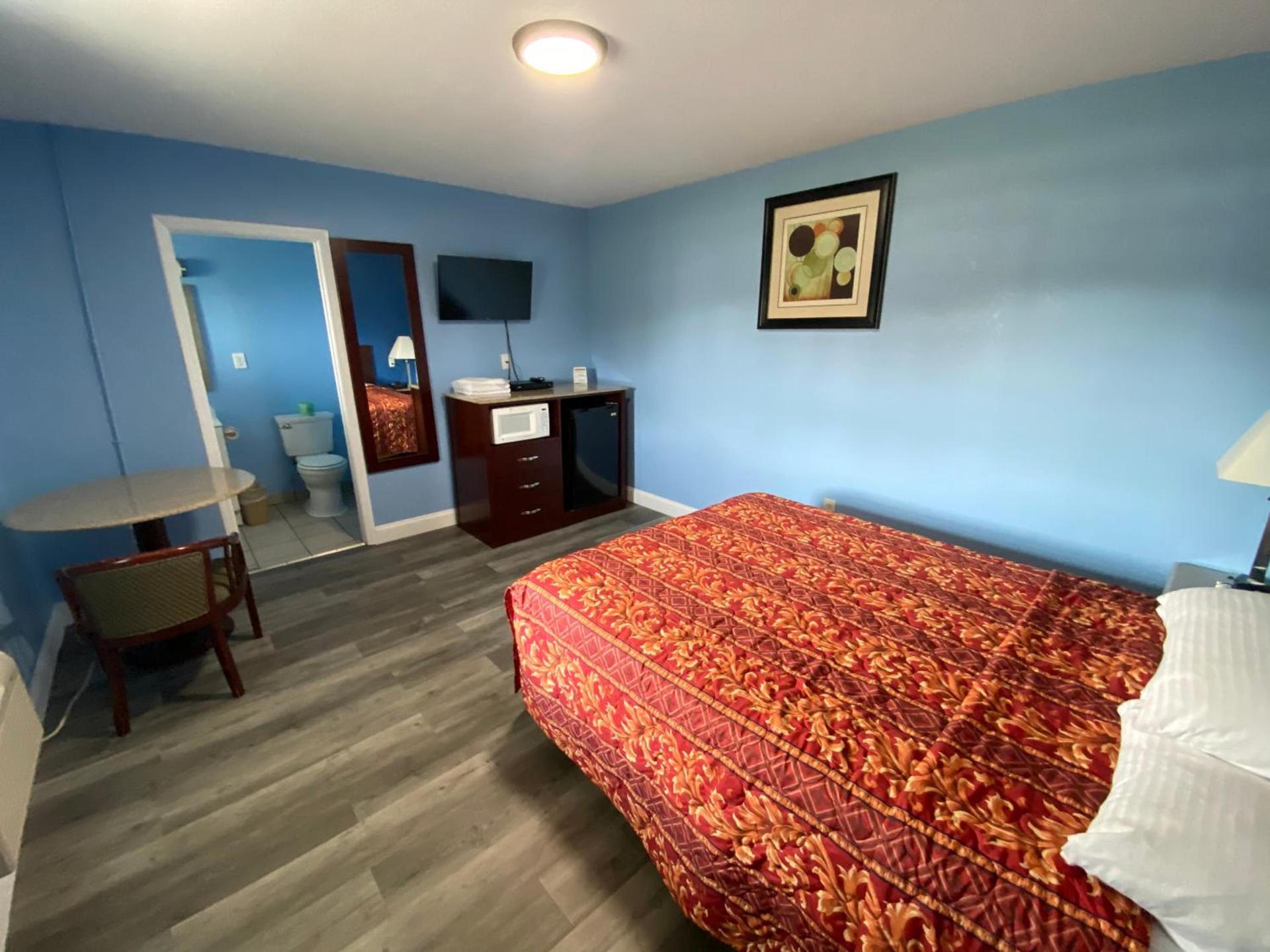 Red Carpet Inn & Suites Wrightstown photo 22