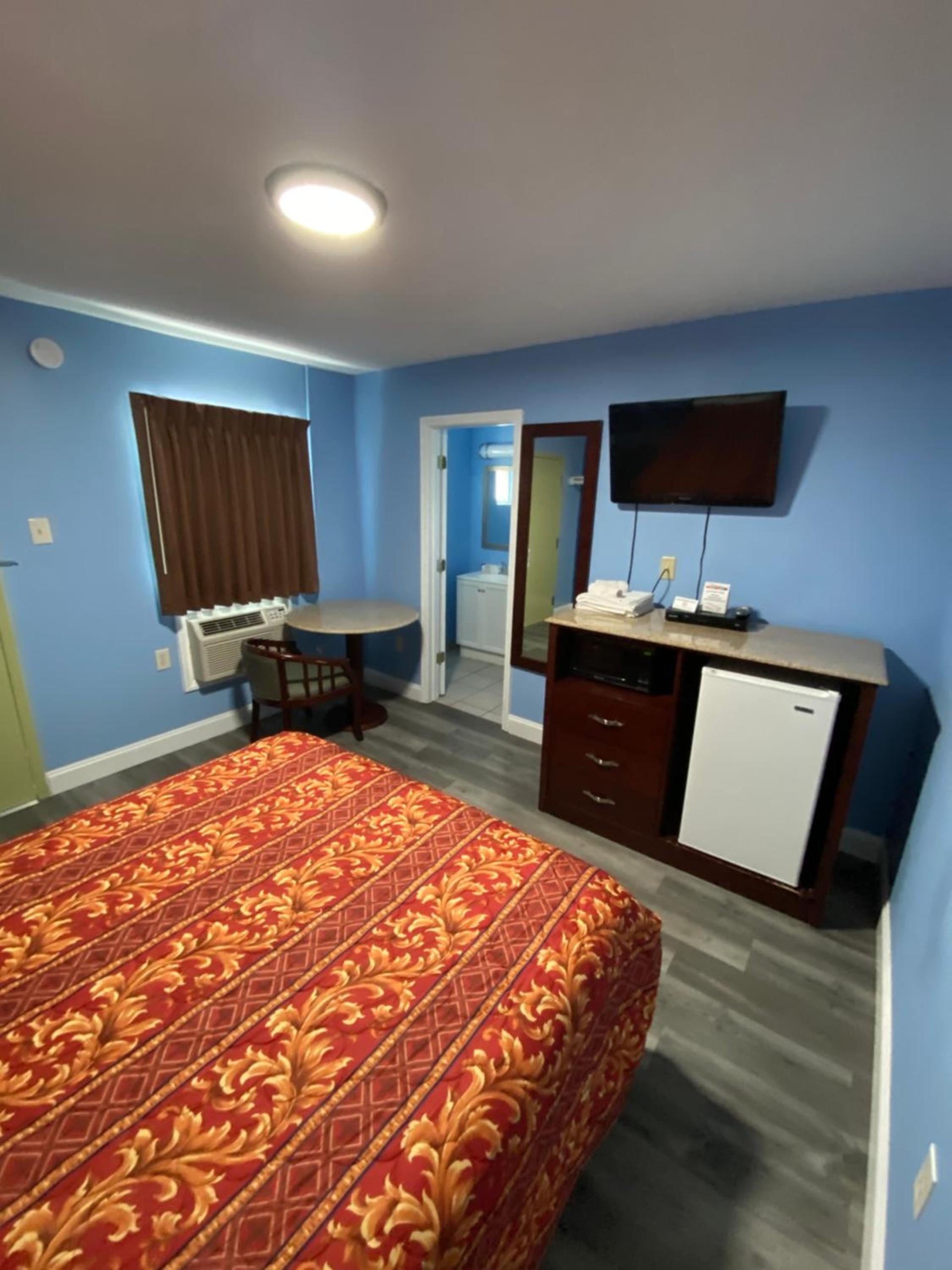 Red Carpet Inn & Suites Wrightstown photo 20