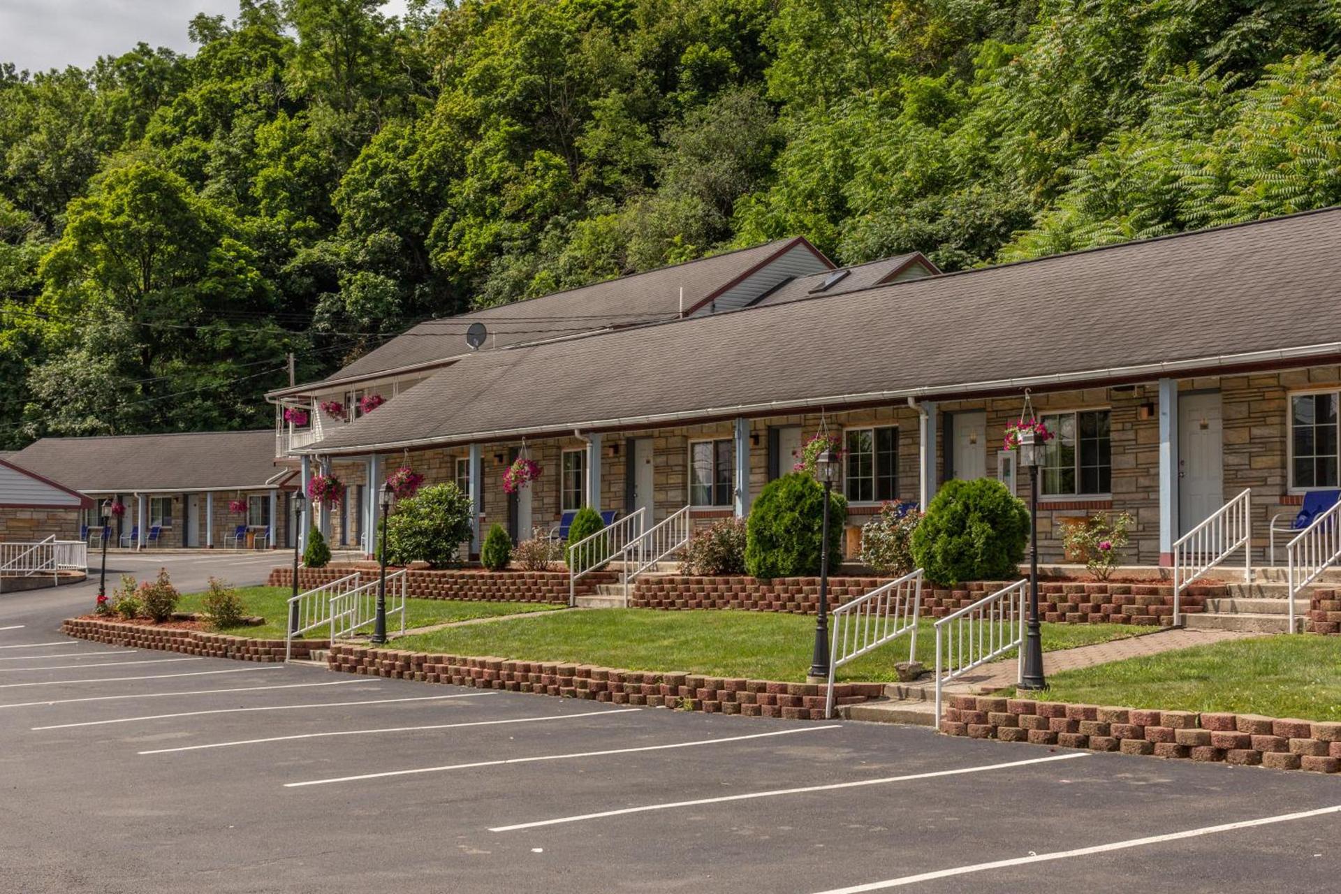 Budget Inn Watkins Glen photo 2