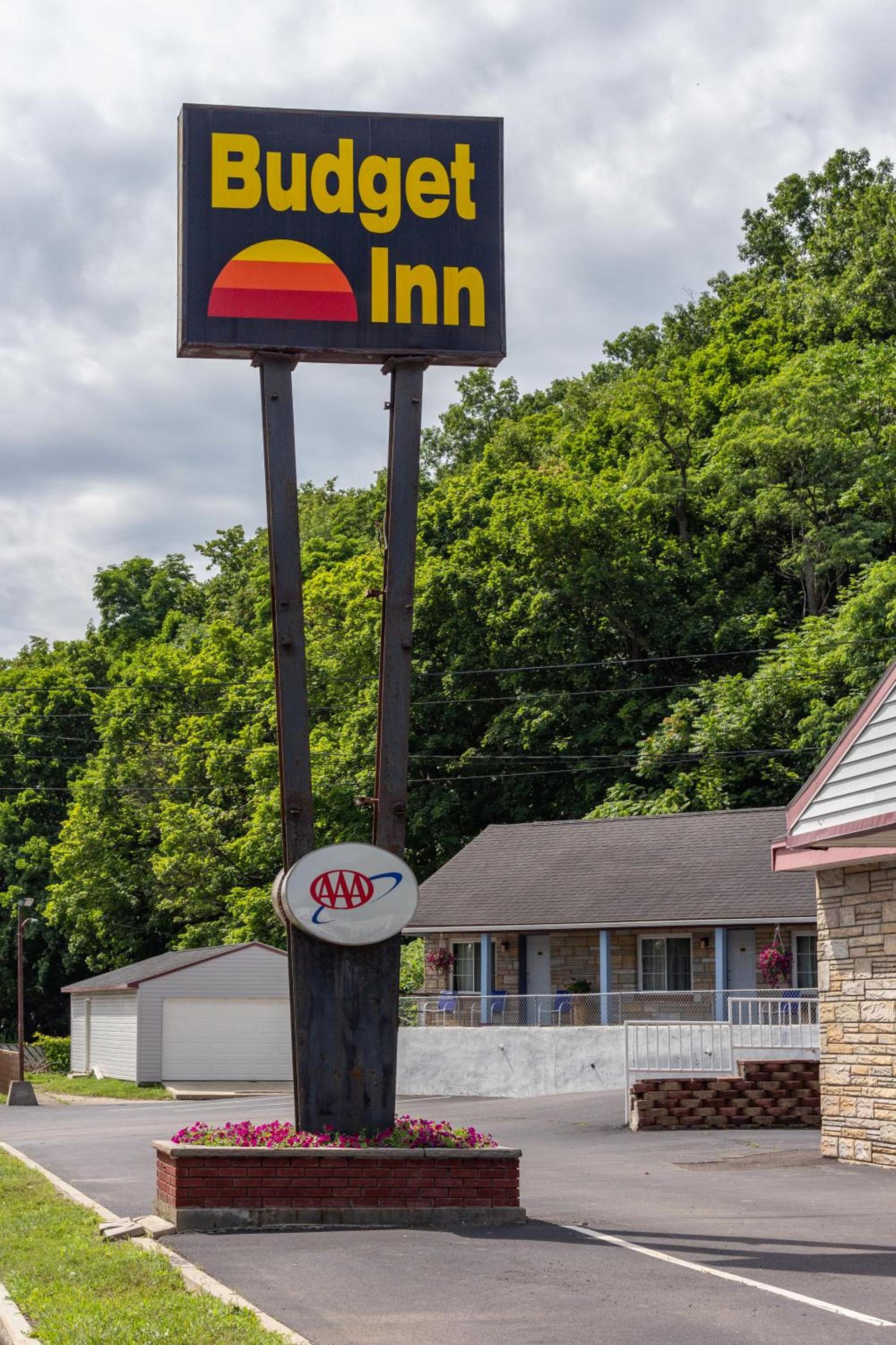 Budget Inn Watkins Glen photo 4