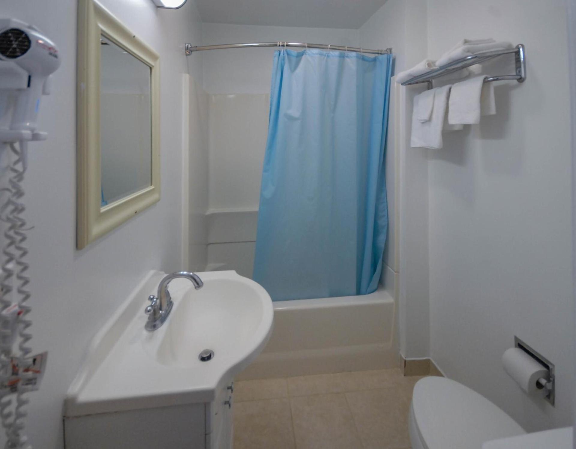 Budget Inn Watkins Glen photo 10