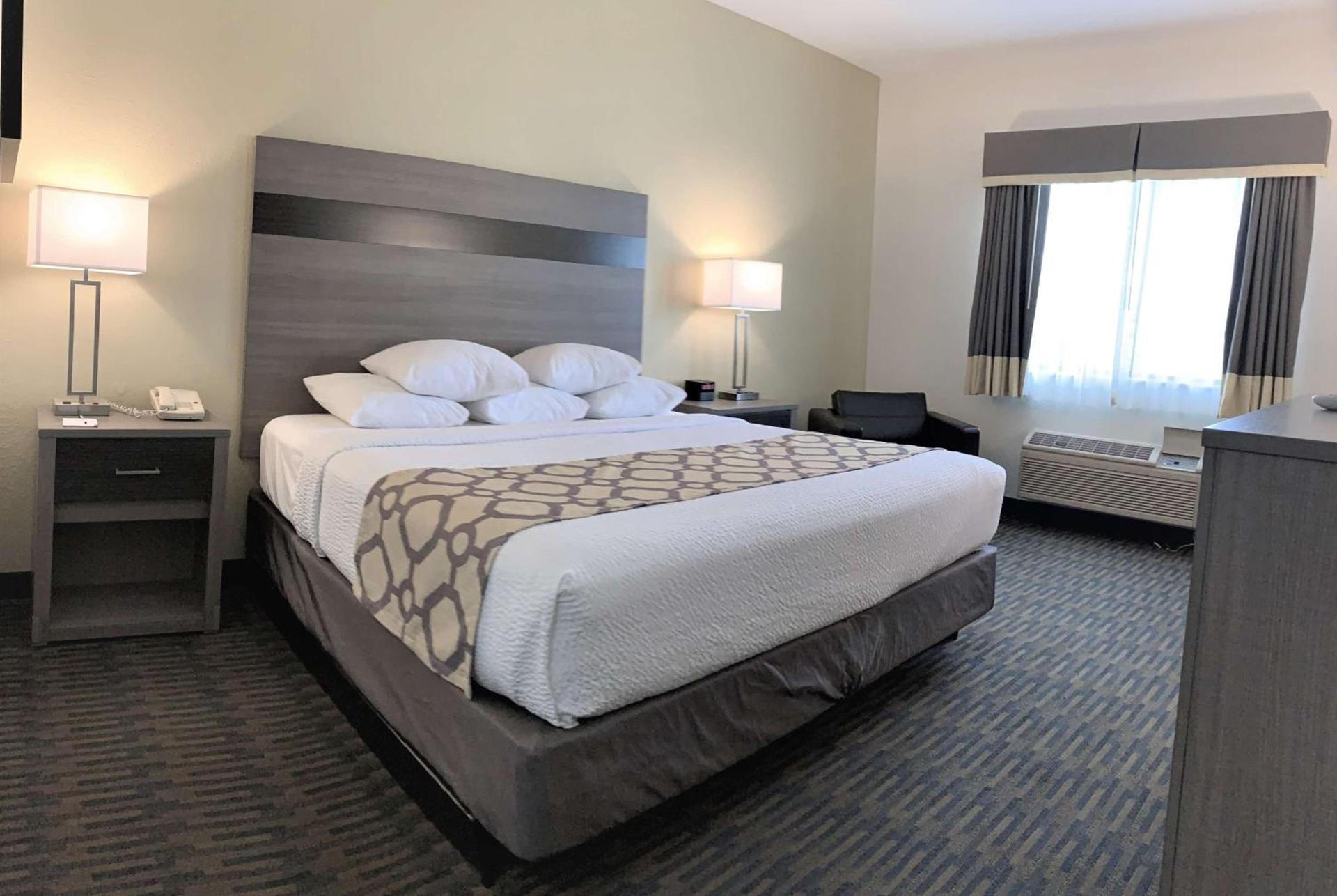 Baymont by Wyndham Paw Paw photo 19