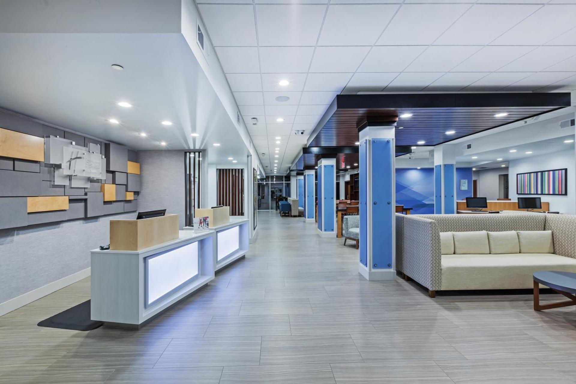 Holiday Inn Express & Suites - Coffeyville by IHG photo 22