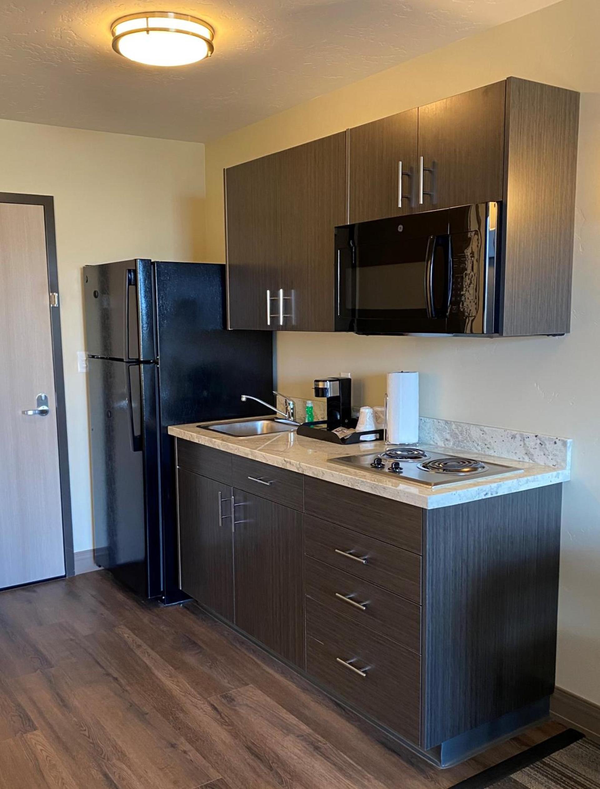 Simple Suites Boise Airport photo 10