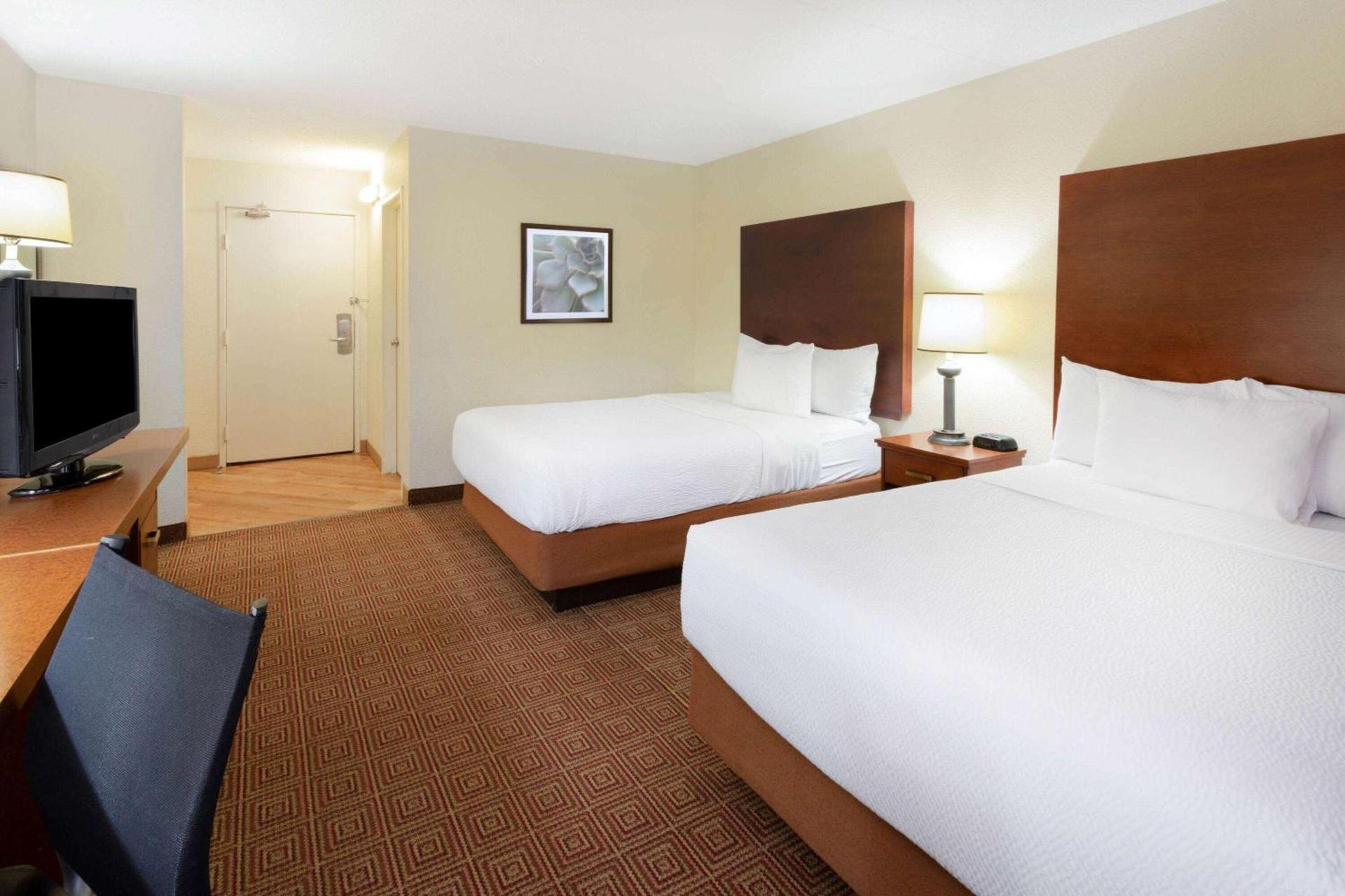 La Quinta Inn by Wyndham Minneapolis Airport Bloomington photo 30