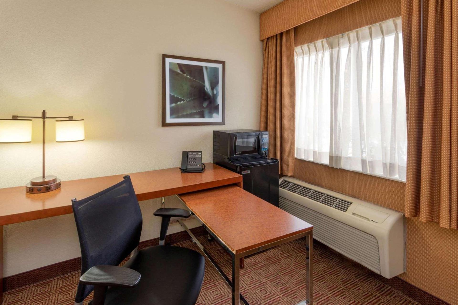La Quinta Inn by Wyndham Minneapolis Airport Bloomington photo 39