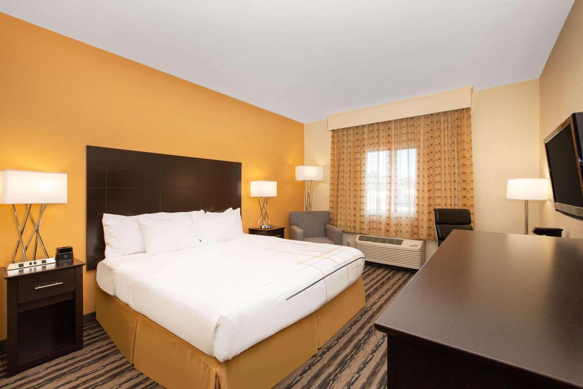La Quinta Inn by Wyndham Lincoln, Nebraska photo 22