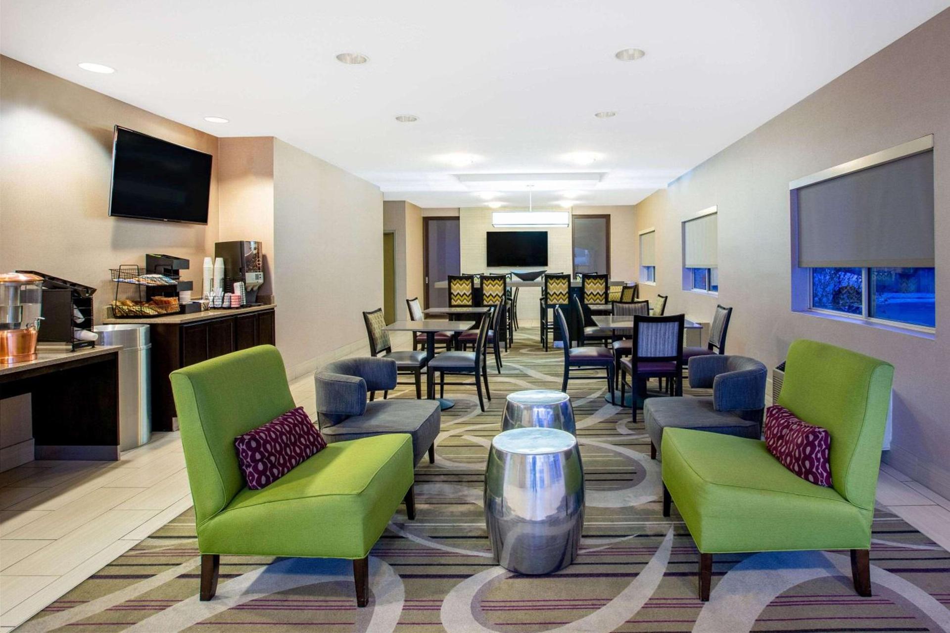 La Quinta Inn by Wyndham Lincoln, Nebraska photo 26