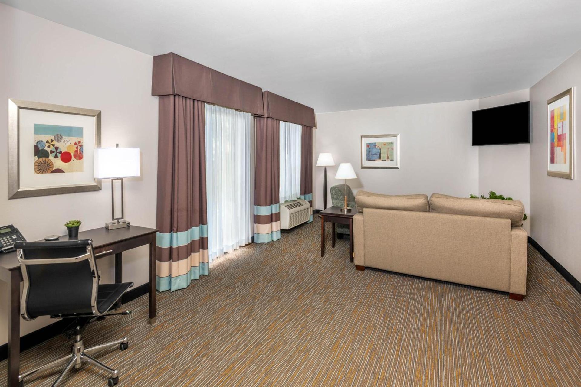 Wingate by Wyndham - St. George photo 48