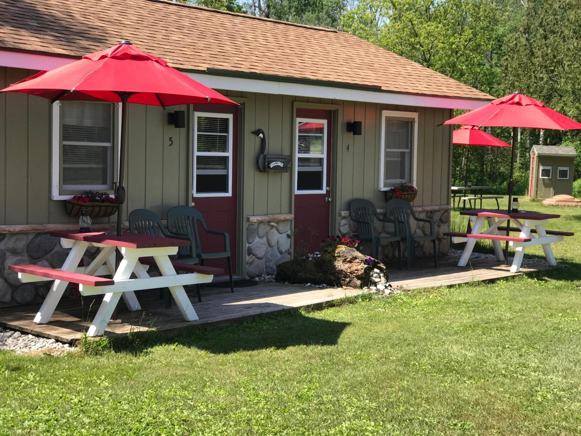 Cedar Ridge Cabins photo 64
