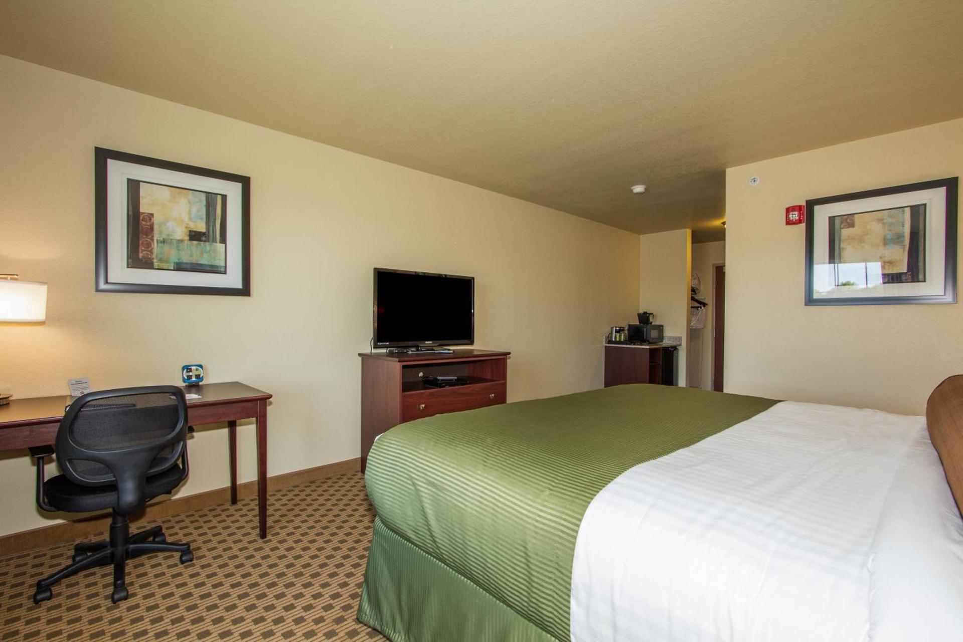 Cobblestone Inn & Suites - Corry photo 6