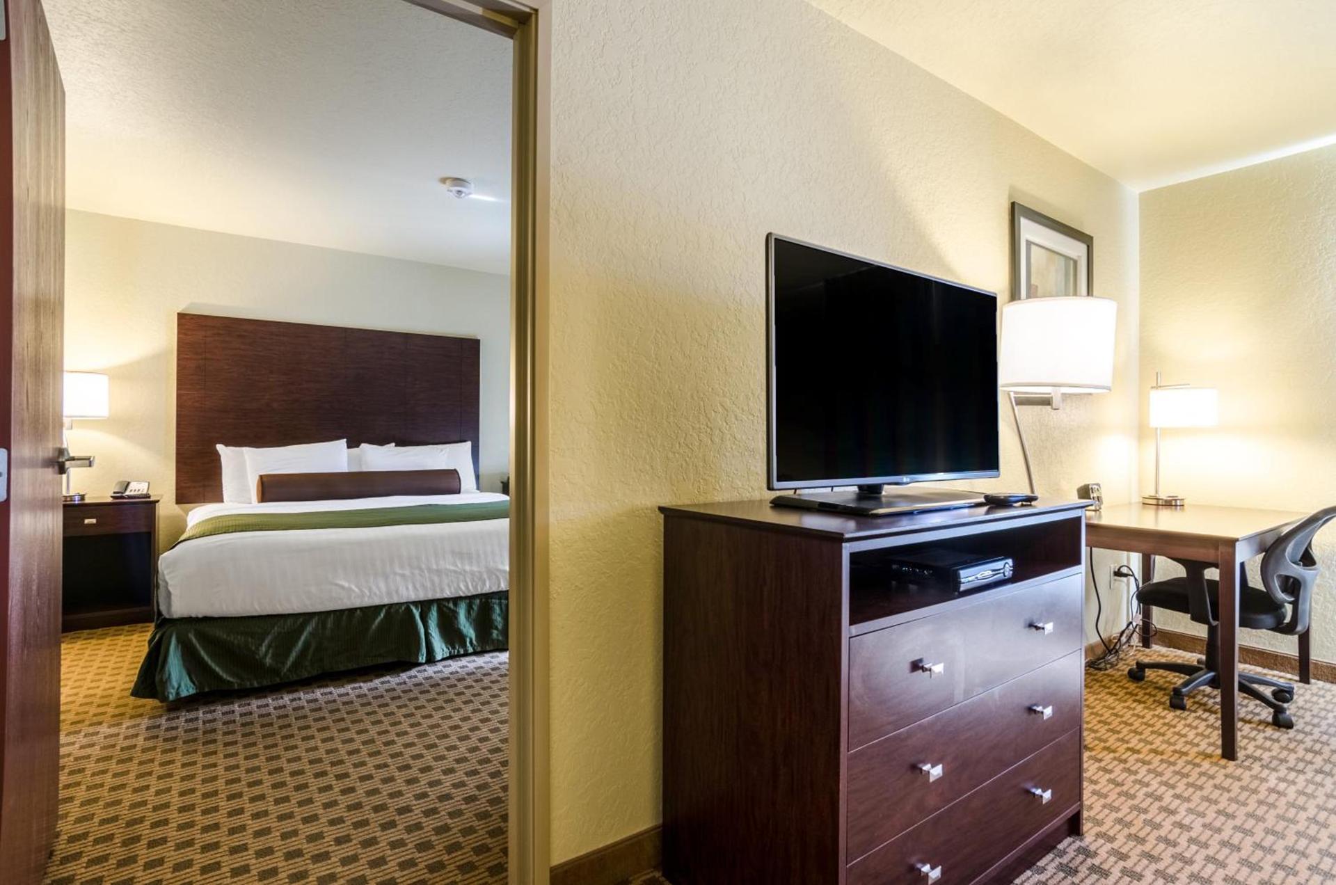 Cobblestone Inn & Suites Cambridge photo 6