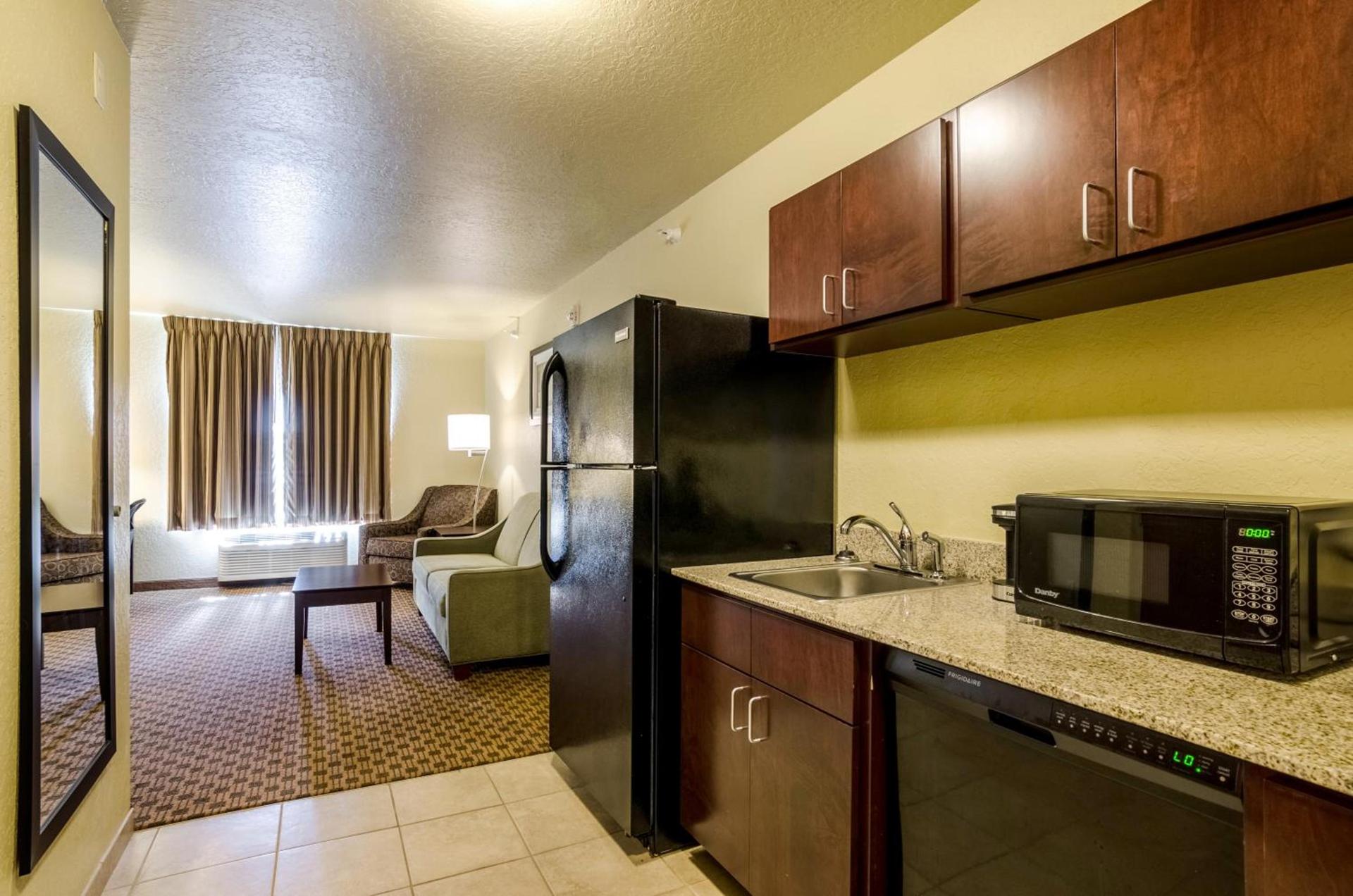 Cobblestone Inn & Suites Cambridge photo 9