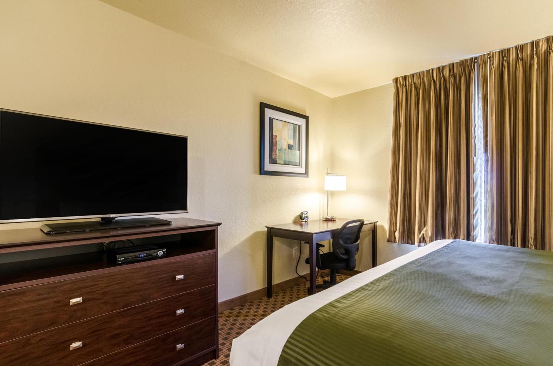 Cobblestone Inn & Suites - Corry photo 4
