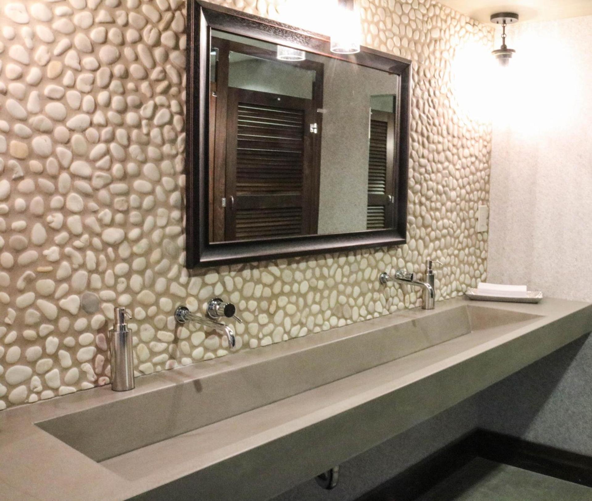 Hotel Indigo Traverse City by IHG photo 47