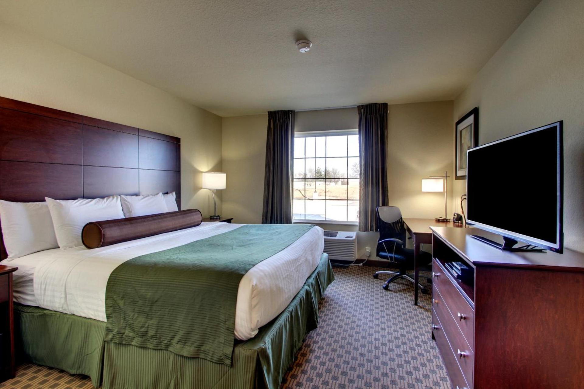 Cobblestone Inn & Suites - Harvey photo 5