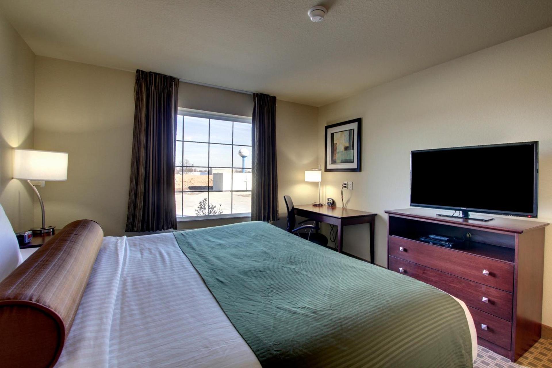 Cobblestone Inn & Suites - Harvey photo 7