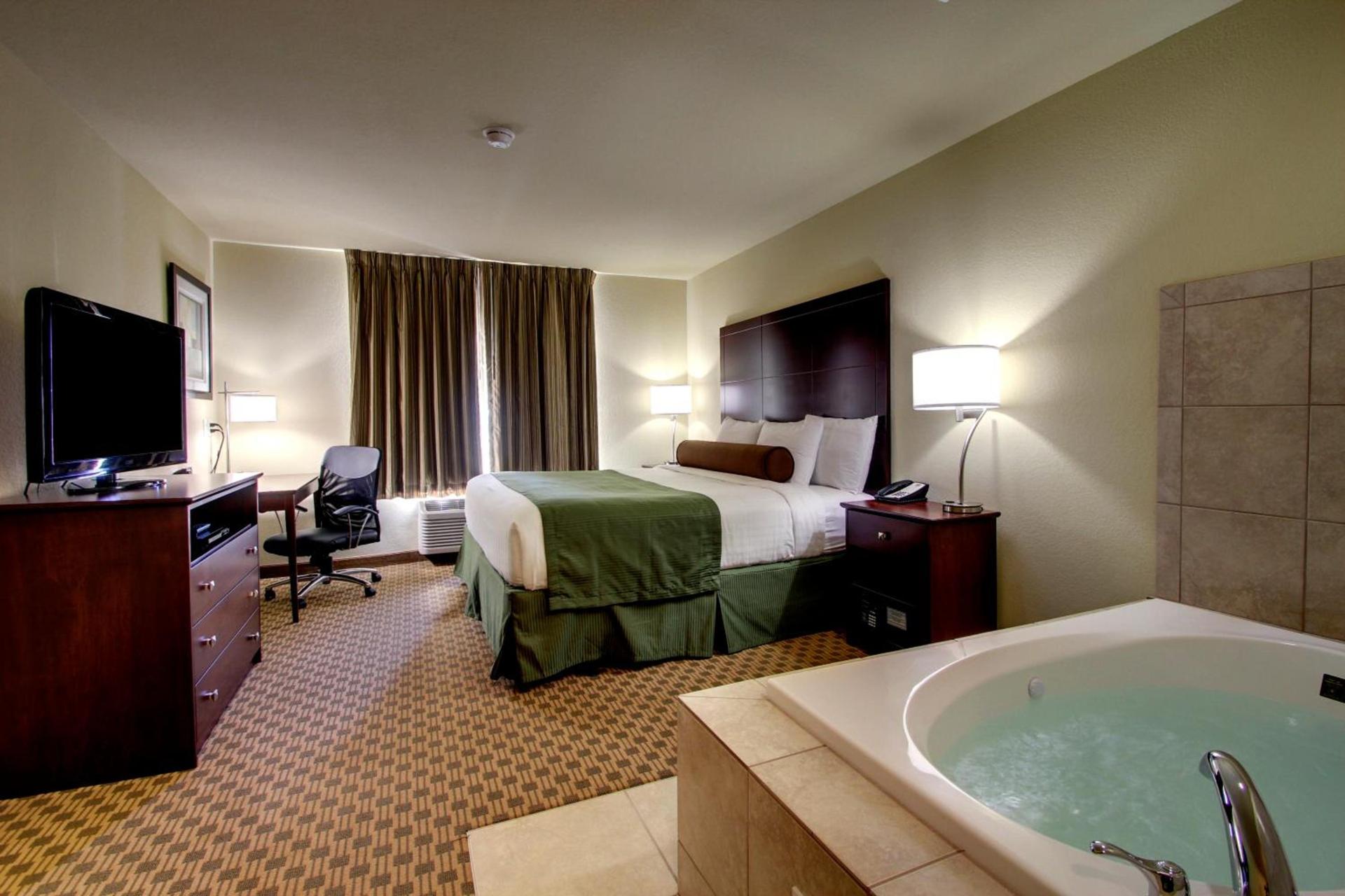 Cobblestone Inn & Suites - Carrington photo 5