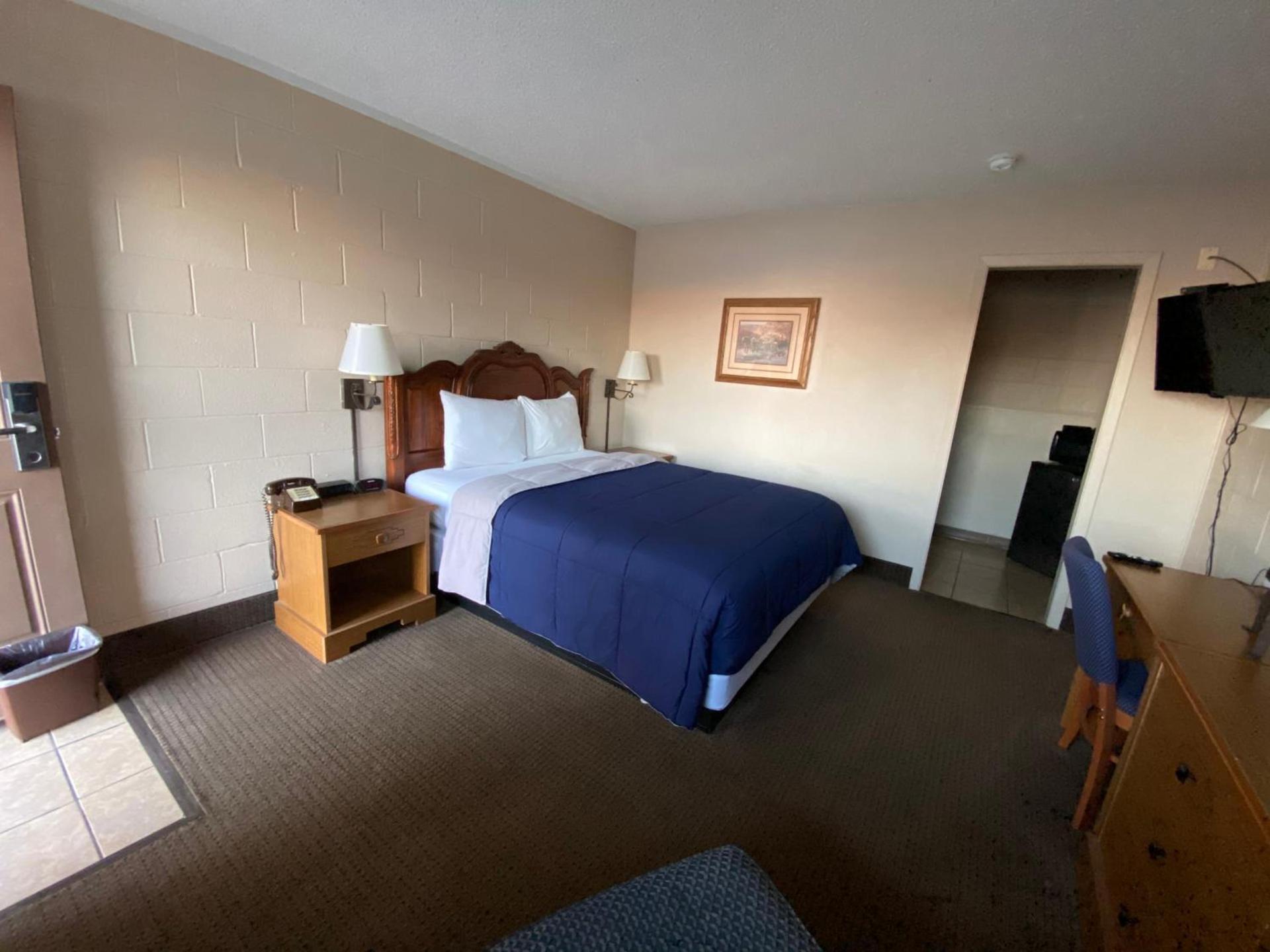Regency Inn photo 27