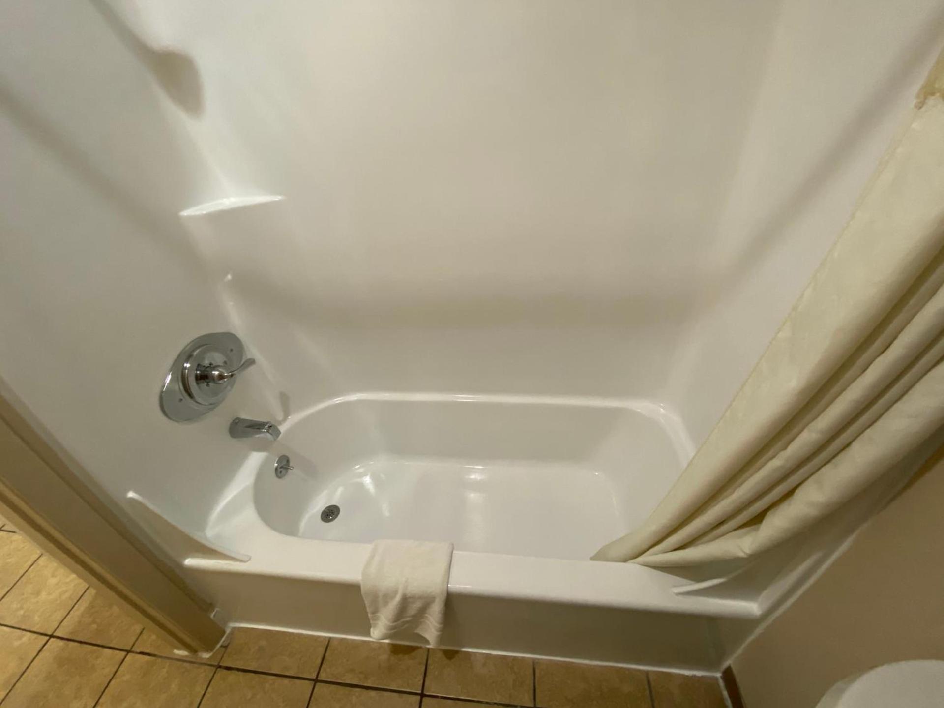 Regency Inn photo 4