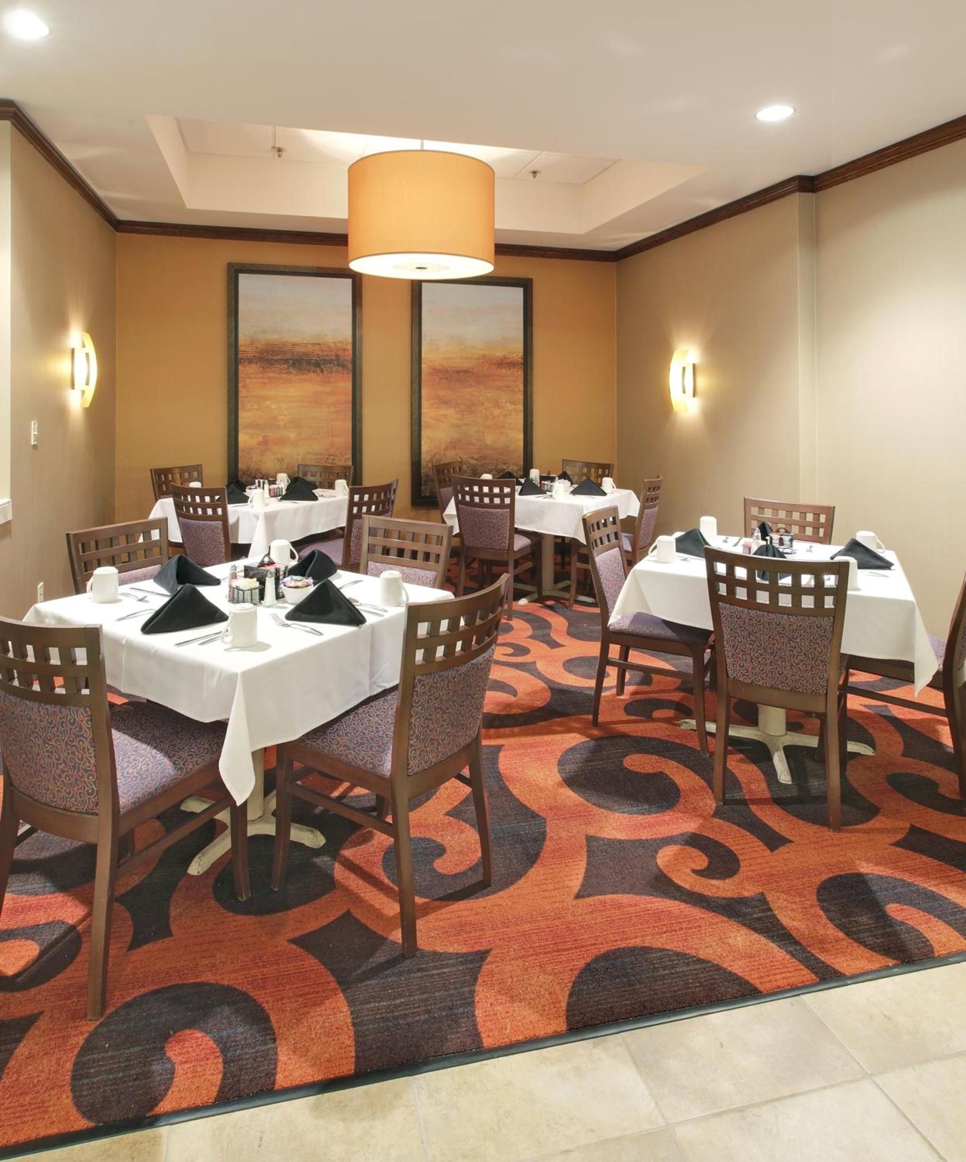 Holiday Inn Springdale-Fayetteville Area by IHG photo 56
