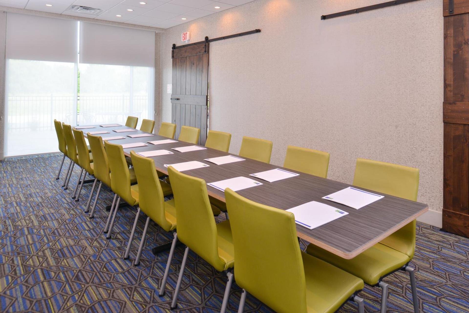 Holiday Inn Express & Suites Omaha Airport by IHG photo 21