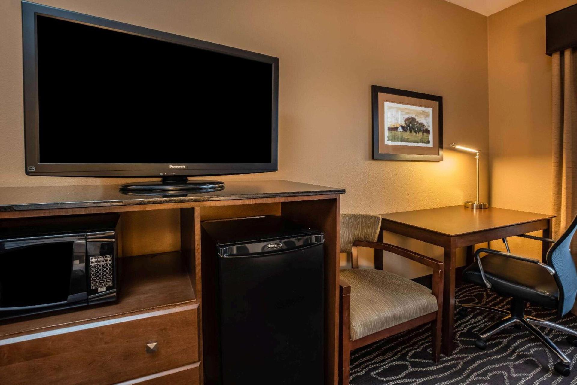 La Quinta by Wyndham Eugene photo 18