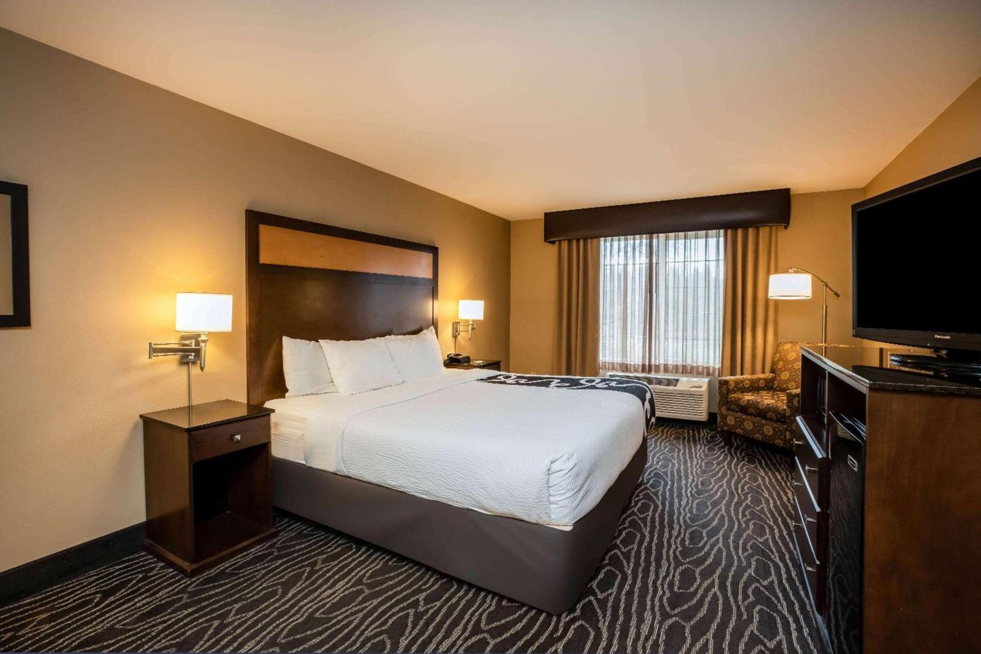 La Quinta by Wyndham Eugene photo 30