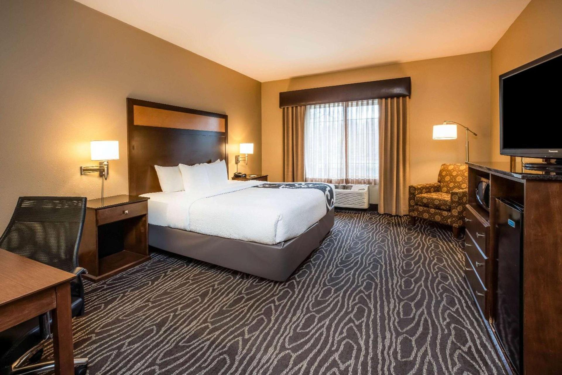 La Quinta by Wyndham Eugene photo 31