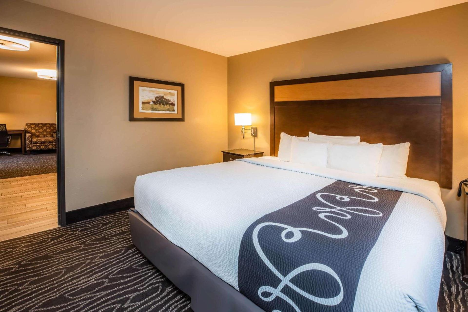 La Quinta by Wyndham Eugene photo 38