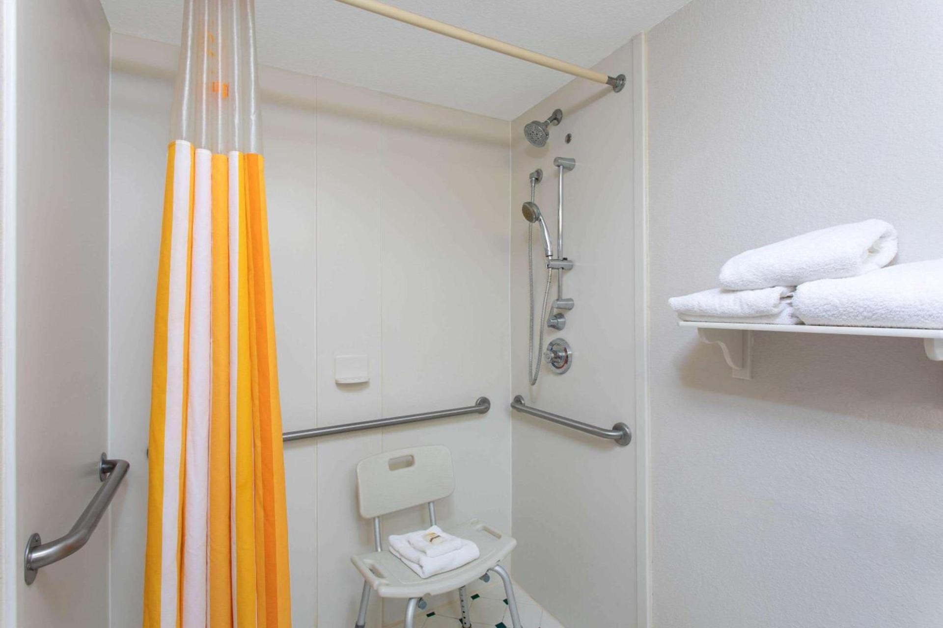 La Quinta by Wyndham Jacksonville Butler Blvd photo 22