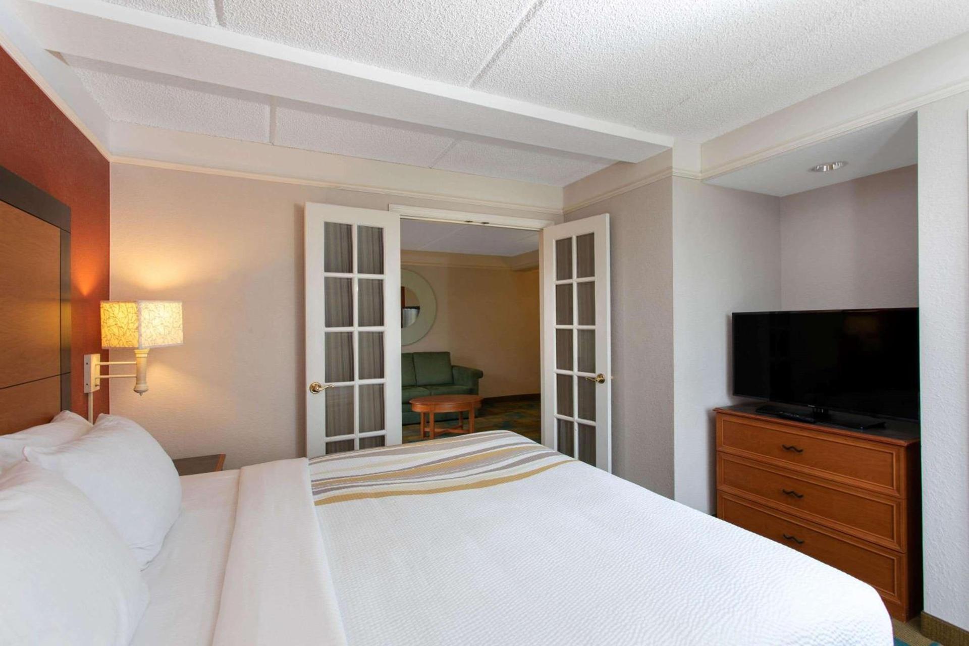 La Quinta by Wyndham Jacksonville Butler Blvd photo 4
