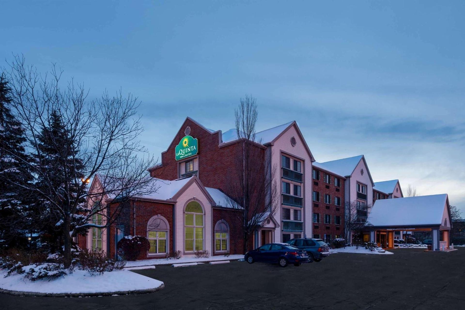 La Quinta by Wyndham Cleveland Macedonia photo 2
