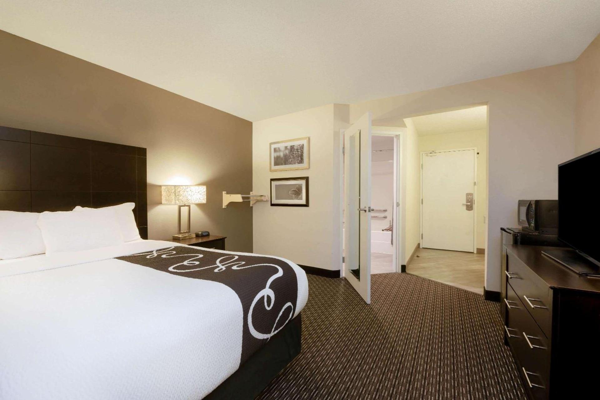La Quinta by Wyndham Cleveland Macedonia photo 13