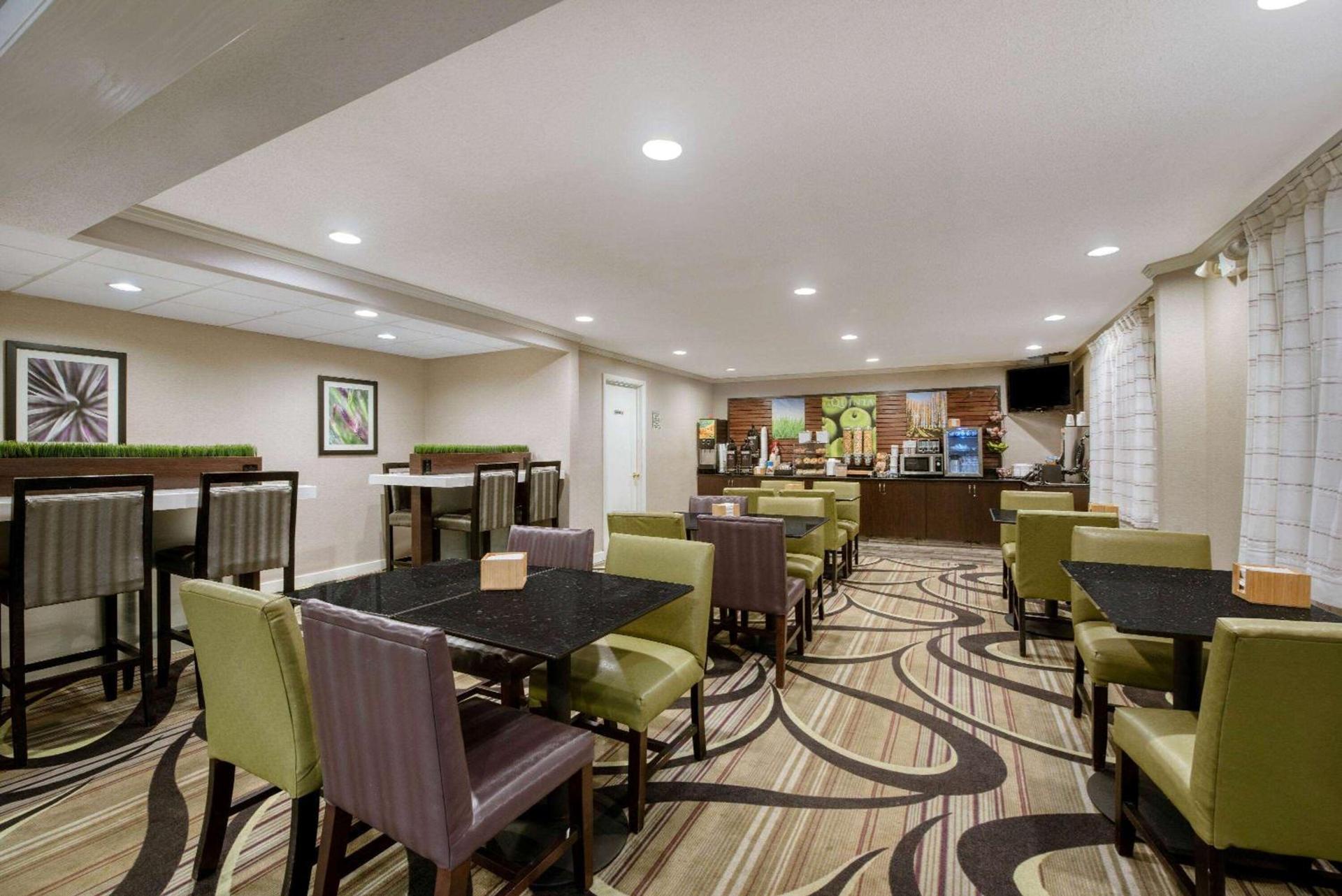 La Quinta by Wyndham Cleveland Macedonia photo 31