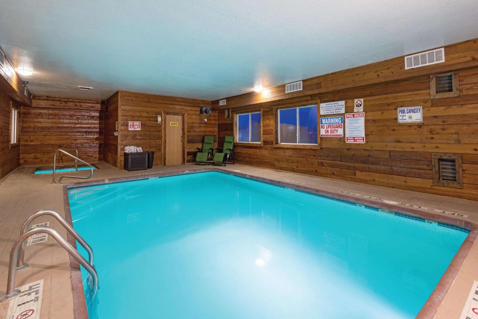Baymont by Wyndham Henderson-Northeast Denver photo 16