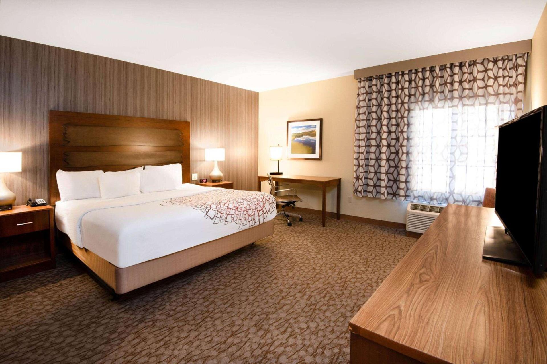 La Quinta by Wyndham Durango photo 10