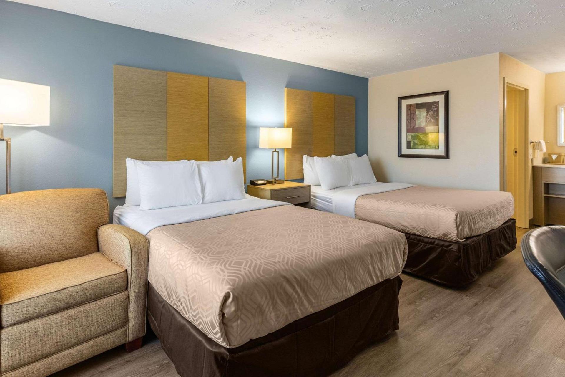 Econo Lodge Middlesboro photo 10