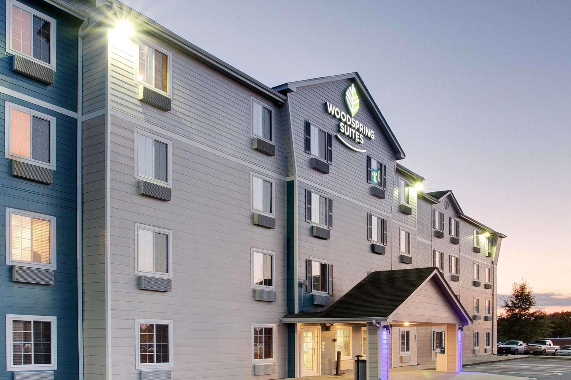 WoodSpring Suites Charlotte Shelby photo 4