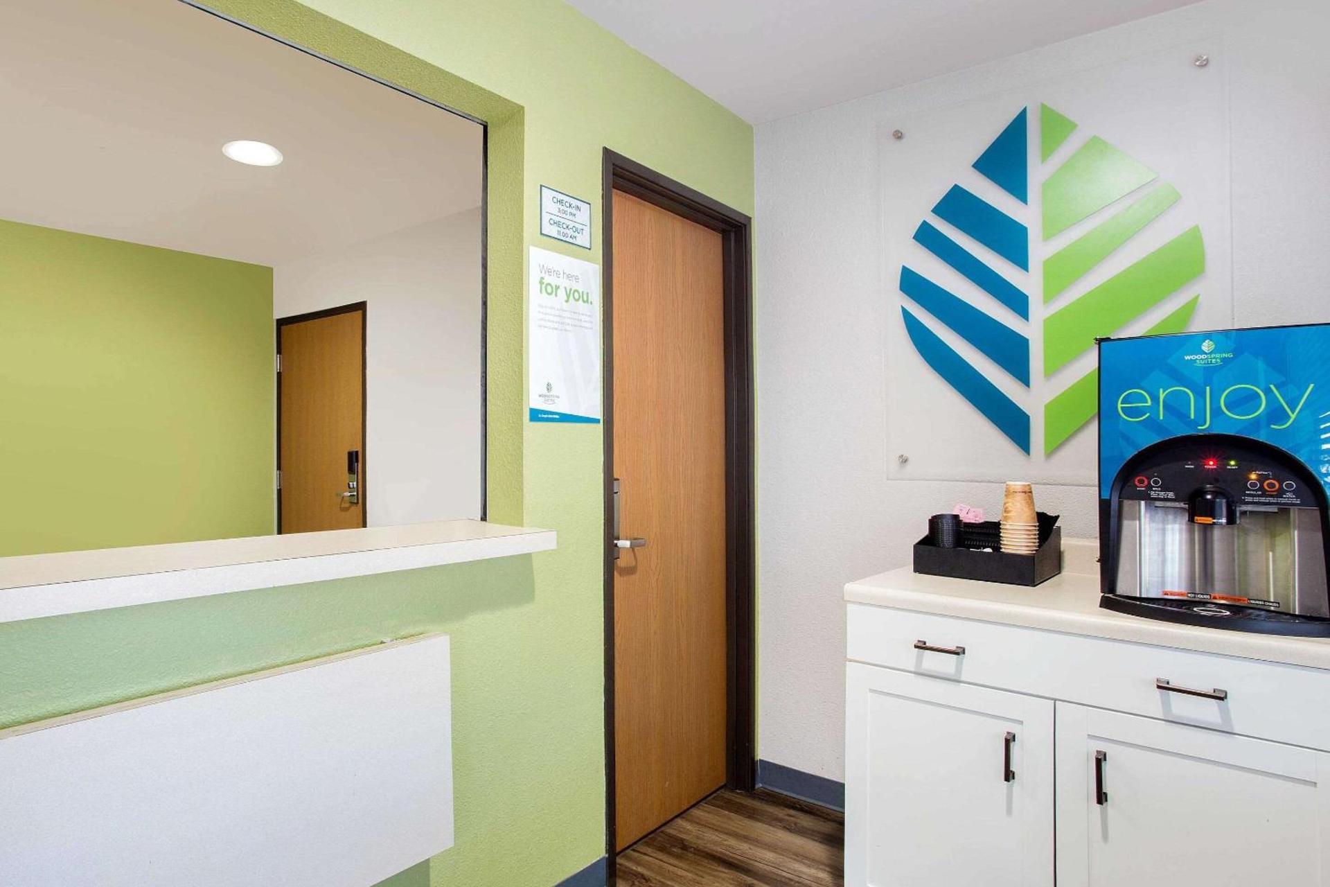 WoodSpring Suites Charlotte Shelby photo 5