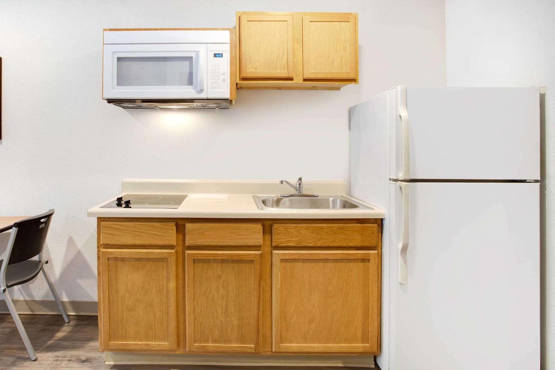 WoodSpring Suites Charlotte Shelby photo 13